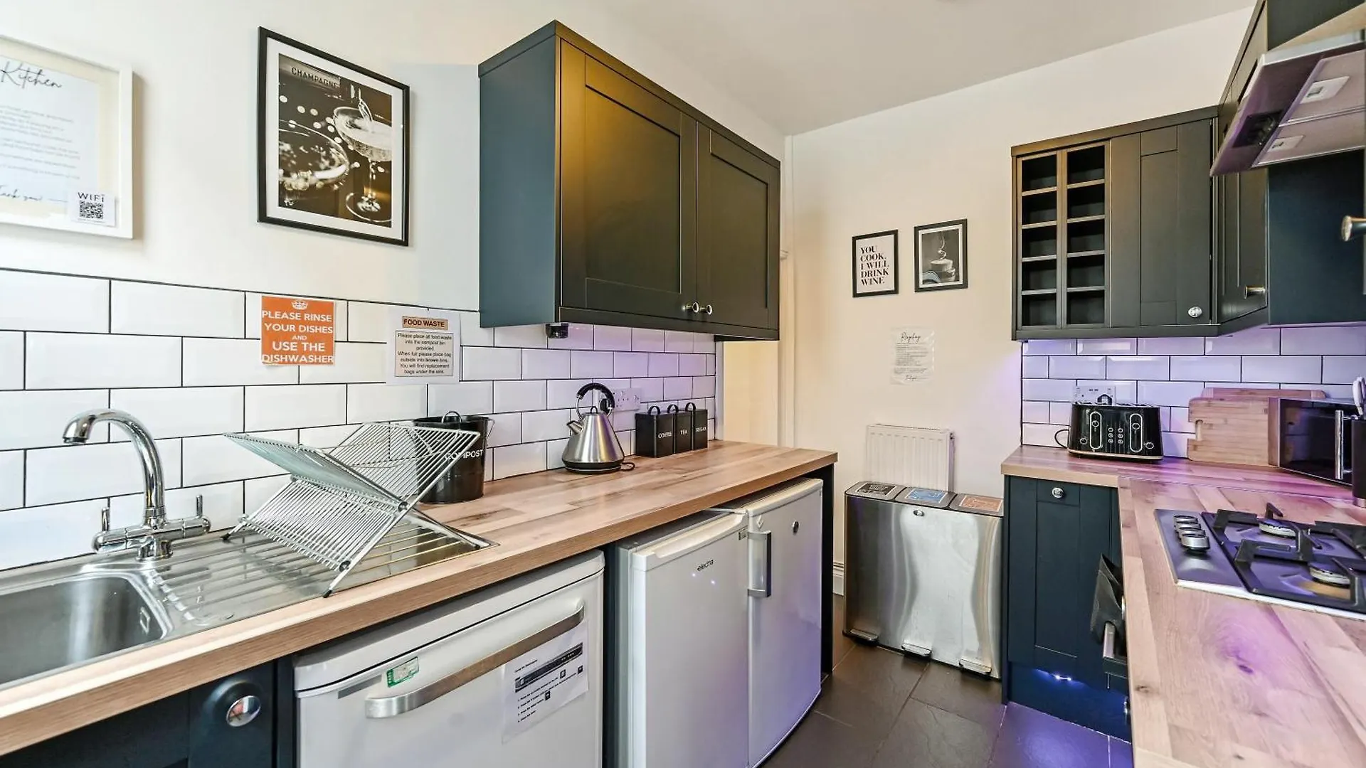 Villa Beautiful Townhouse, Great Location - Pet Friendly Cardiff Casa vacanze